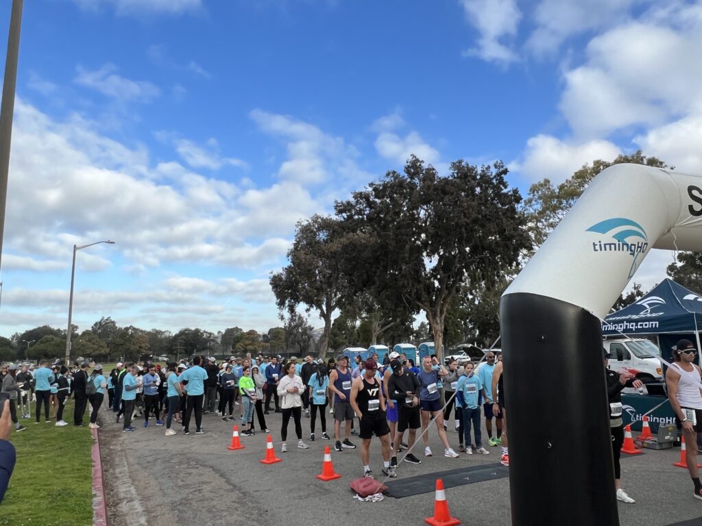 Large group starting the Screen Your Gut - Save Your Butt race in San Diego