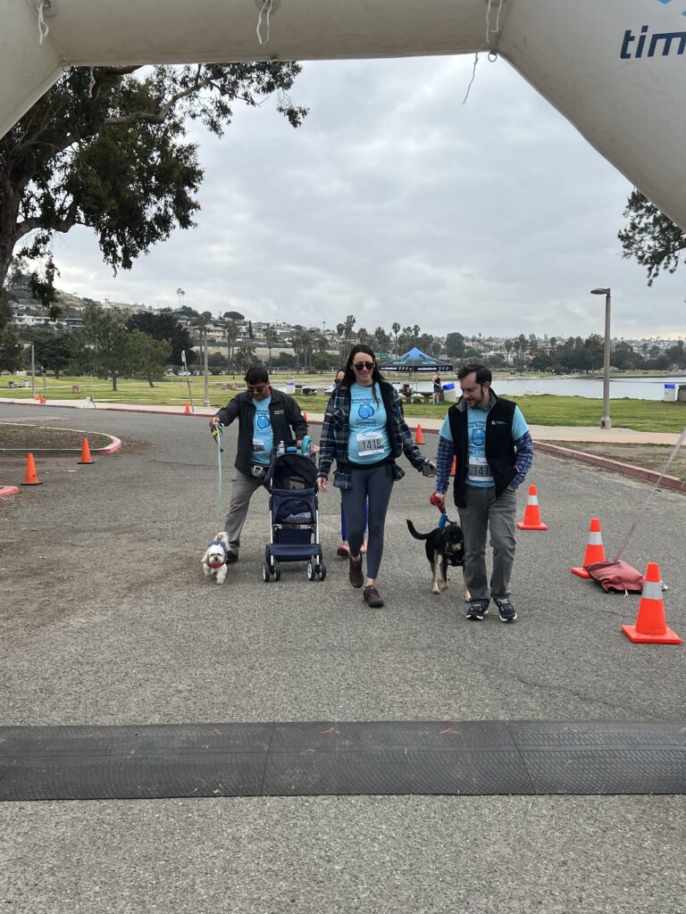 Group Finishing - Demonstrating Kid and Dog Friendly Event